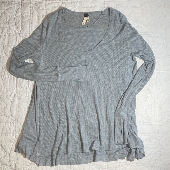 Free People We The Free Waffle Tunic Top Small Oversized Thumbholes Flowy Light - Picture 2 of 7